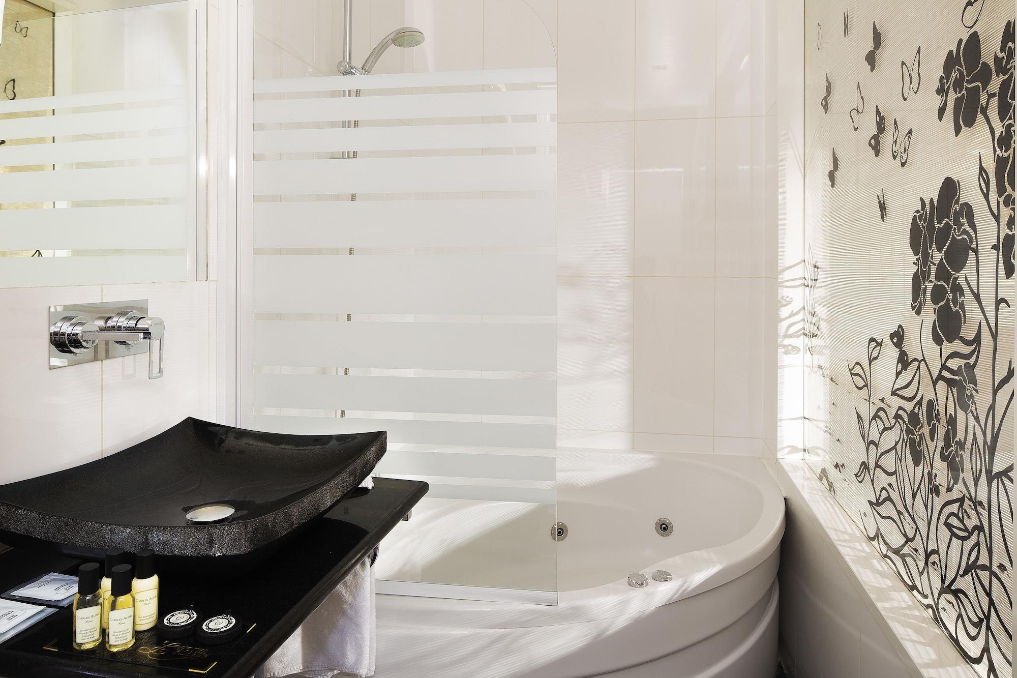 Hotel Kleber Paris & Spa ภายนอก รูปภาพ